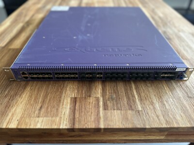 Extreme X670-48X-FB Summit Switch 48 x 10GBASE-X SFP+ (17104)