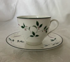 Mikasa Christopher Stuart Christmas China: HOLIDAY SPLENDOR - CUP & SAUCER SET