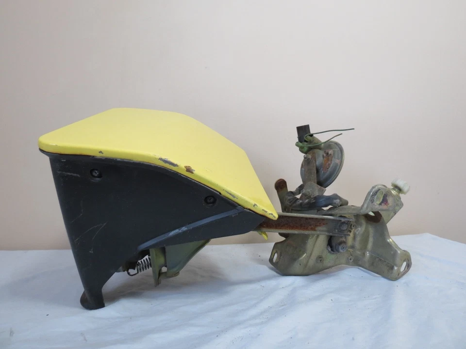 87 88 89 Conquest Starion Faro Luz Lámpara Derecho PASAJERO Borde Amarillo OEM Foto 4 de 4