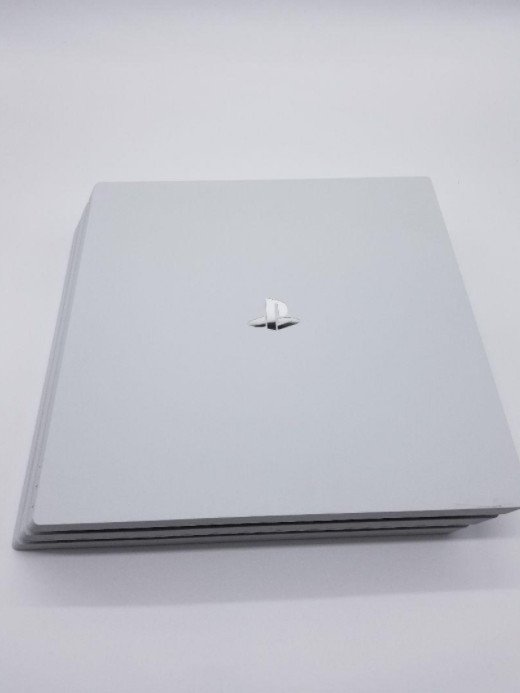 SONY PS4 PlayStation 4 Pro Glacier White 1TB CUH-7000BB02 