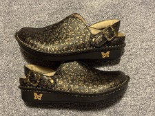 Algeria Myrtle Clogs Black w/ Gold Floral Embossed Size 6-6.5 US Euro 36 NWOB