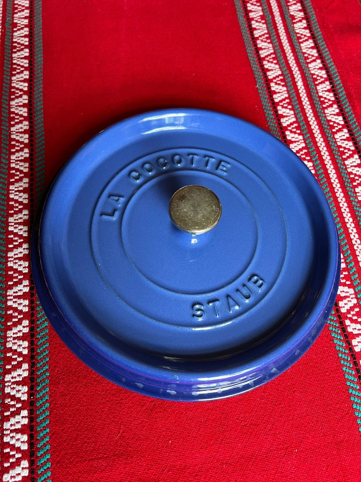 STAUB Cast Iron La Cocotte LID ONLY Casserol 24 Dutch Oven French Blueberry Blue
Opens in a new wind