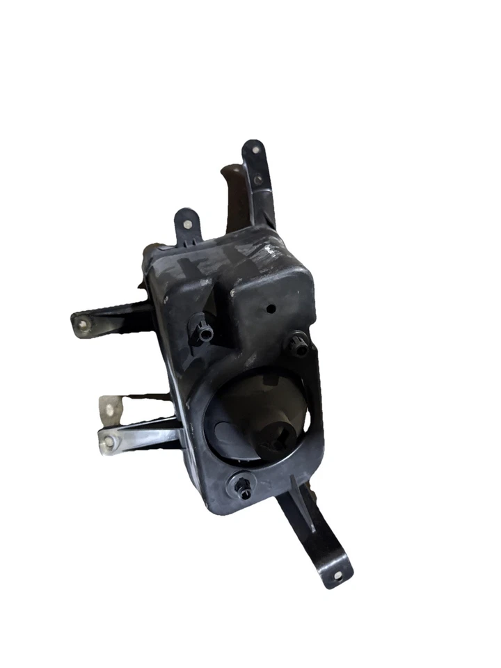 Conjunto de luz antiniebla izquierda Chevy Tahoe 2017 Foto 2 de 2