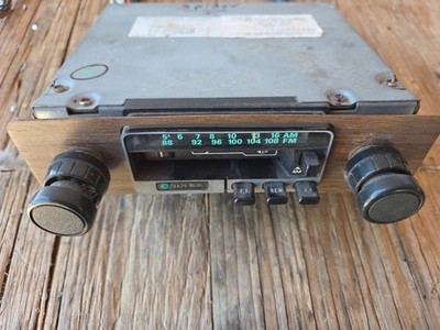 1977 Alfa Romeo Spider Radio FM AM Cassette Player OEM (T14)