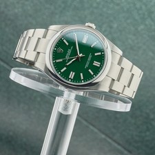Rolex Oyster Perpetual 41 Green Index Dial on Oyster 124300 Complete 2025 6