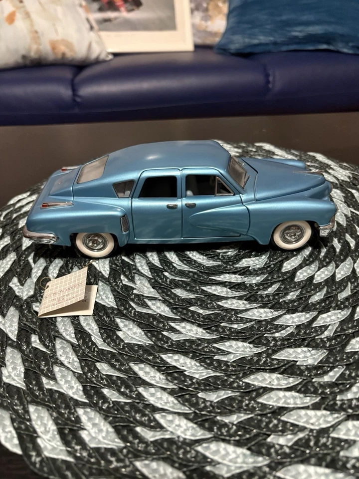 Modellautos 1:24 Franklin Mint Torpedo Tucker 1948 - Immagine 2 di 4
