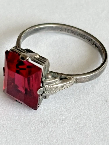 Vintage Sterling Silver Art Deco Style Ring Red Rectangular Stone