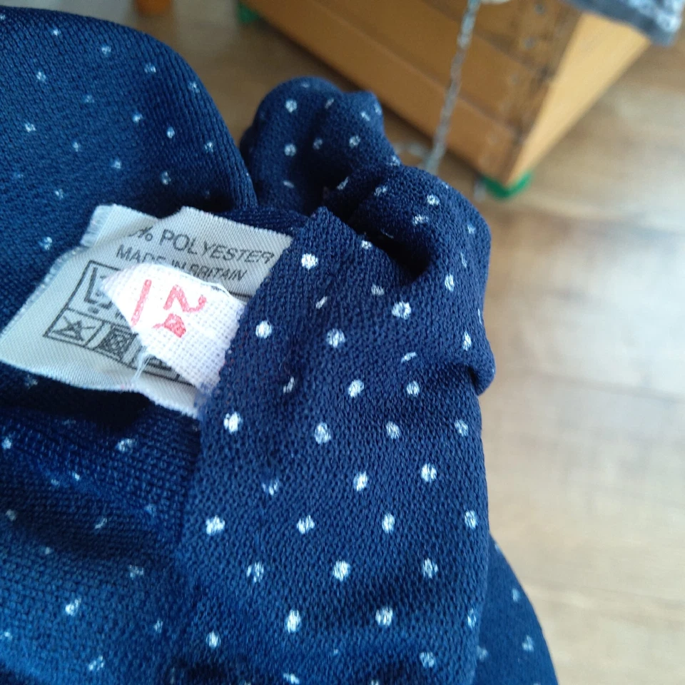 Falda vintage con lunares manchadas azul marino ajuste y acampanada talla 24 22 20 Foto 3 de 4