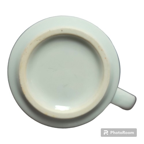 *Great Condition* Vintage FIGI Putting Man in Vintage Clothing Coffee Cup Green - Picture 4 of 4