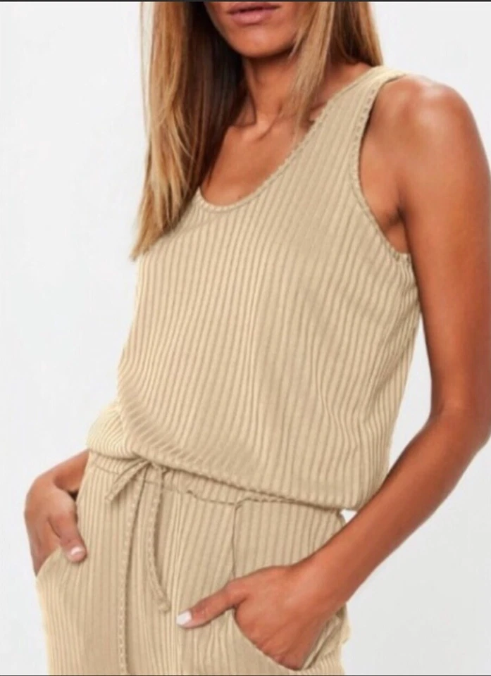 Mono Missguided Talla 4 ¡Nuevo! Foto 2 de 4