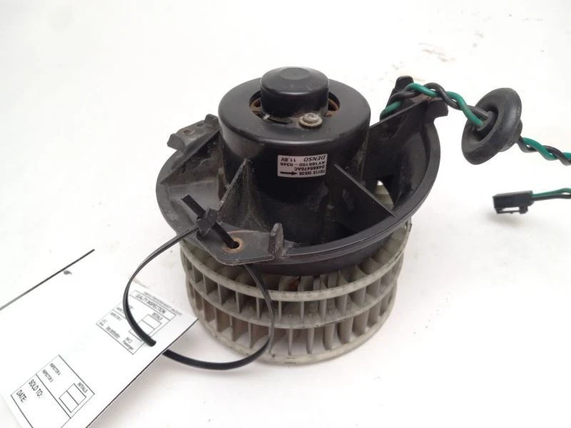 ПЕРЕДНИЙ ДВИГАТЕЛЬ ВЕНТИЛЯТОРА подходит для CHRYSLER TOWN COUNTRY 2001 - 2007 - Изображение 3 из 4