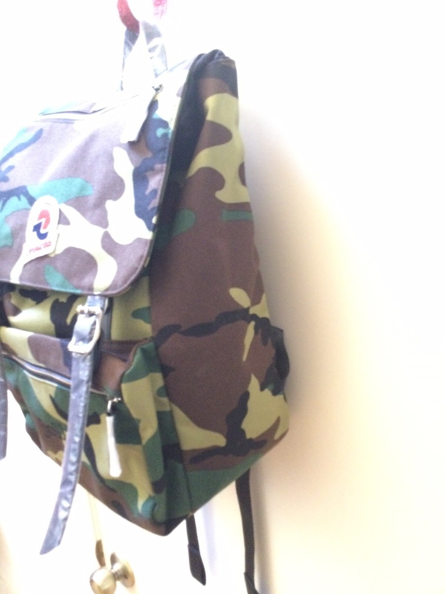 NWT Invicta Jolly Camo Print Backpack NWT Invicta Jolly Camo Print Backpack | eBay main image 2