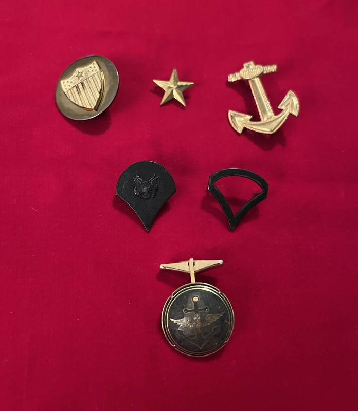 6 Vintage Military Pins & Cufflink (Army & Navy)