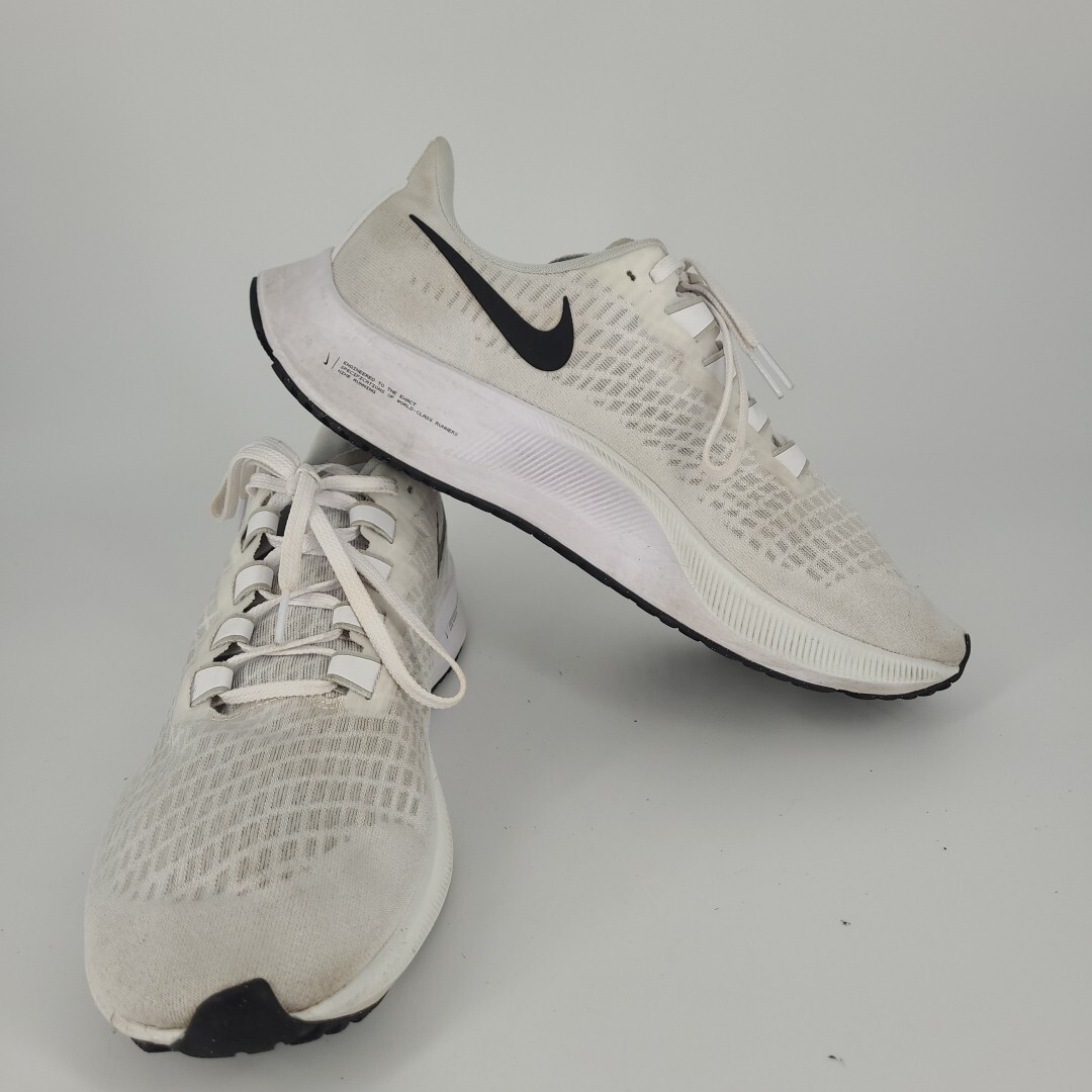 NIKE - 【超美品】NIKE Air Zoom Pegasus 37（メンズ26cm） Nike Men's Air Zoom Pegasus 37 BQ9646-100 White Running