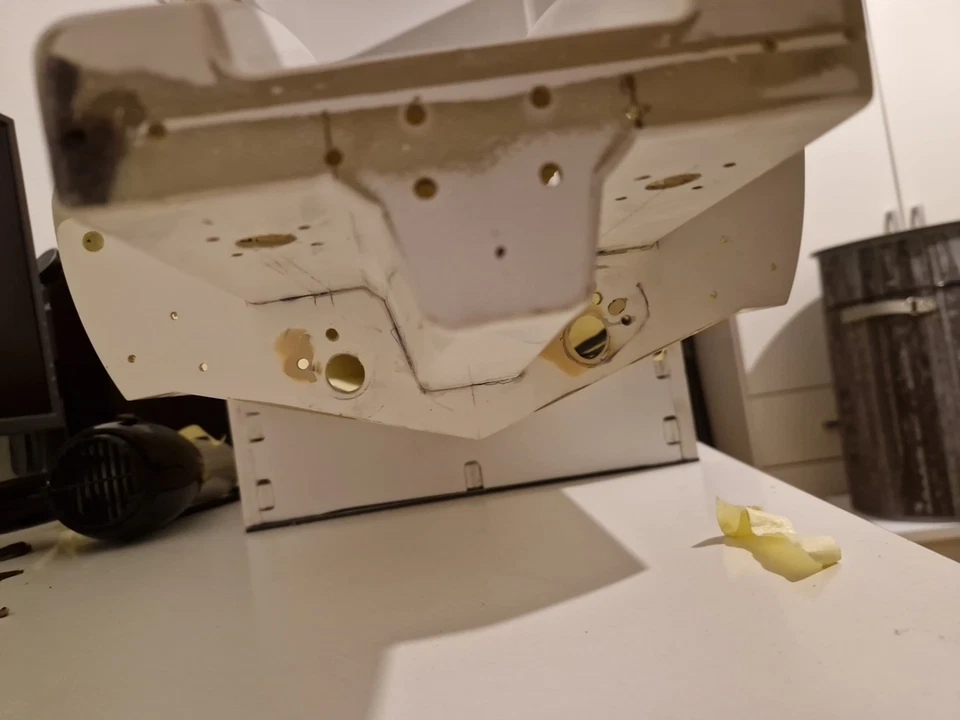 Verkaufe RC-Boot MHZ Kiton 1490 Nur Rumpf 1490 MHZ - Bild 3 von 4