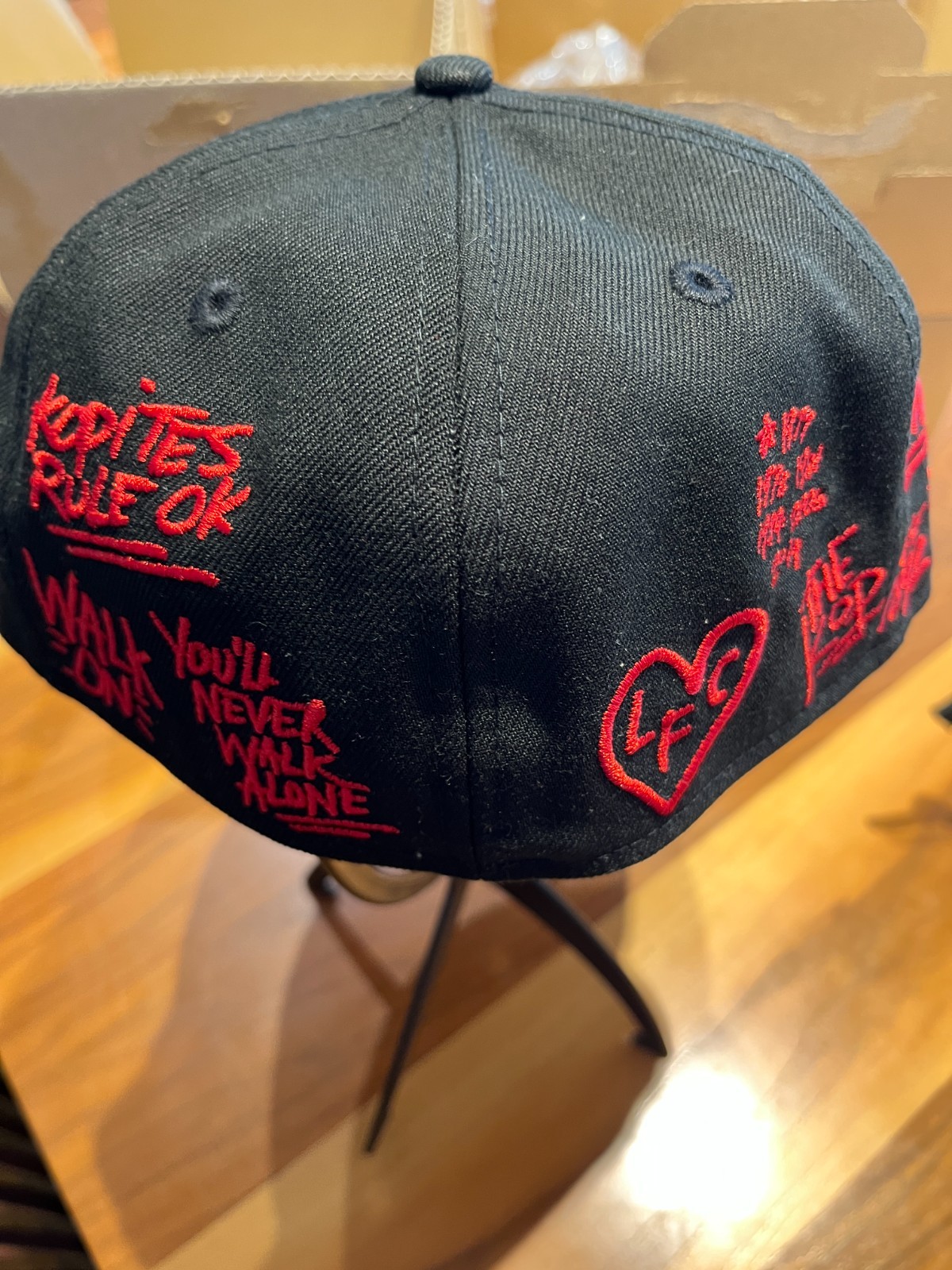 NEW ERA 59FIFTY Liverpool FC Scribble Cap – Black/Scarlet 14864483 image 4