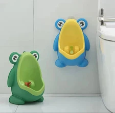 Kids Toddlers Urinal Toilet Training Wall Mounted Frog Shape Urinal For Children