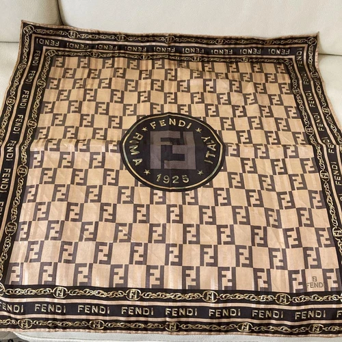 Sciarpa Fendi Marrone No Modello Zucca Catena Donna Italia 115344