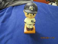 Early 1960's NY Yankees Bobblehead Nodder Excellent orange base needs glueing