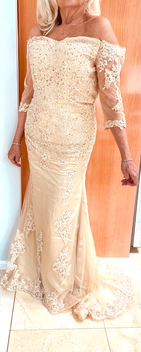 beige dress mother of the bride / GROOM / FORMAL / EVENING GOWN beige/champagne BRAND NEW!!! Inverted Triangle Body Shape Style:AP1D106759 This exquisite mother of Size:42 Regular Jacket+36 Waist Pants Adjust 32to38)(Height: 5'7
