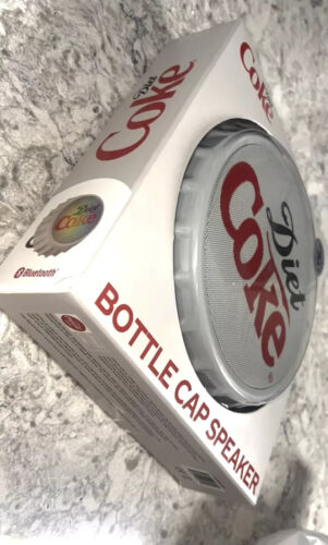 Altavoz Bluetooth con tapa de botella de Coca-Cola dietética con luces LED - Ideal para hombre cueva - Imagen 2 de 4