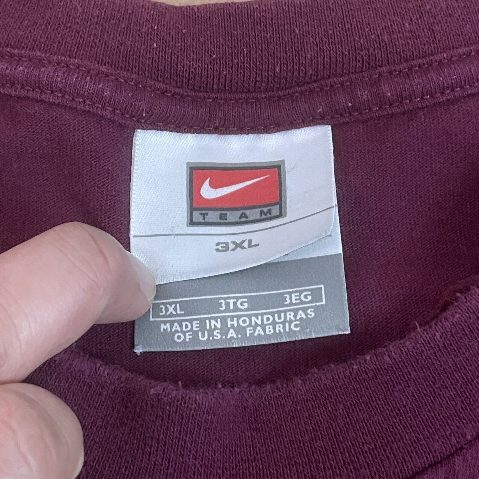 VINTAGE 90s Nike Dunk You Burgundy T-Shirt Adult … - image 8