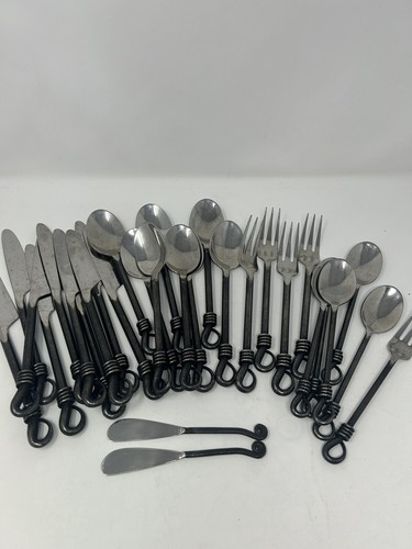 30 Piece GS Gourmet Settings 18/10 Stainless Flatware Twist Pattern
