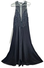 Vandemere Nightgown 6754 Bodice Lace Accents Black Size M Inverted V Hem USA