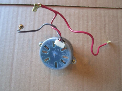 SUB ZERO ICE MAKER MOTOR GUARNTEED WORKING CONDITION