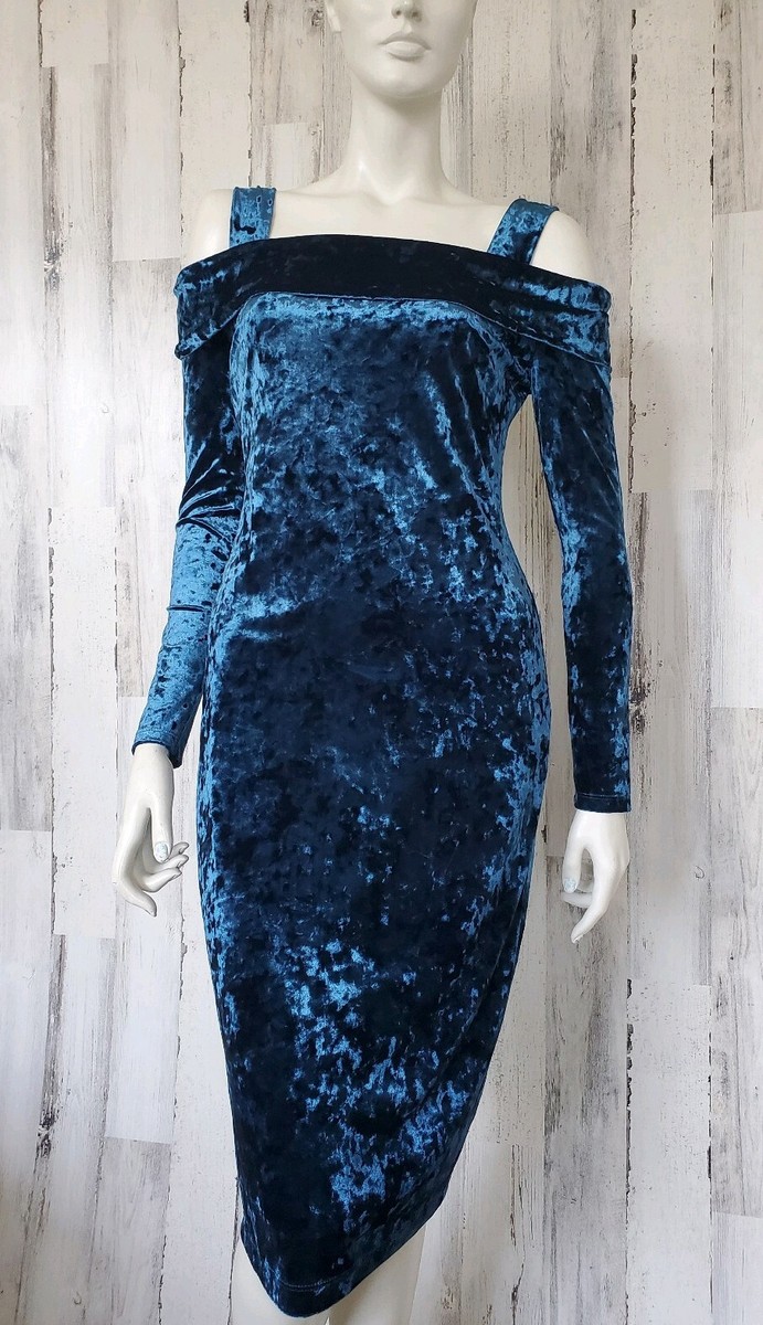 velvet midi dress maggy london Amazon.com: Maggy London Long Sleeve Velvet Midi Fitted Bodice and Flared A-Line Skirt-Cocktail Dresses for Women, Black : Clothing, Shoes & Jewelry