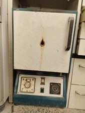 Forno per preriscaldamento cilindri, per laboratorio odontotecnico Orafo  Leggi