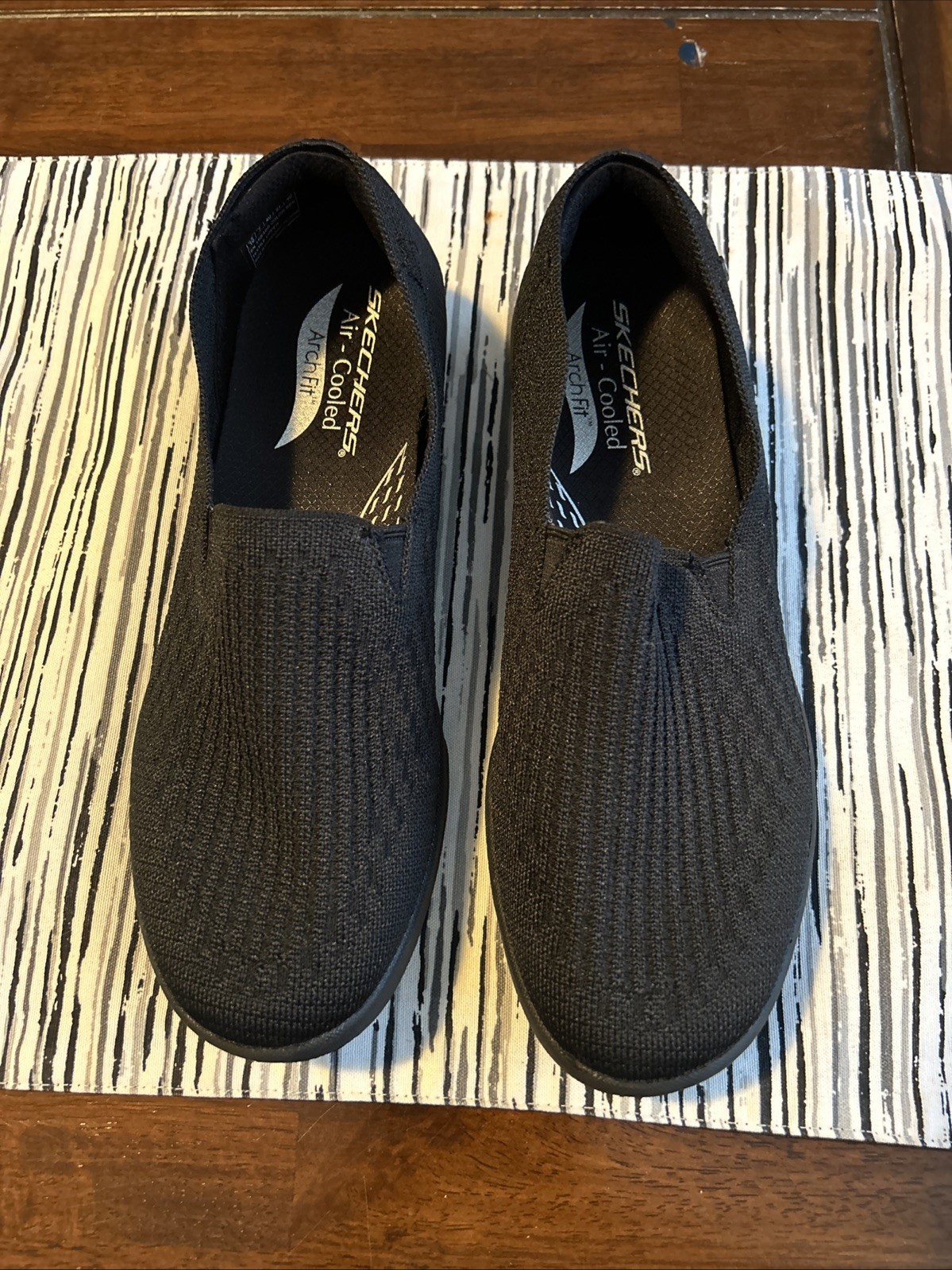 Skechers Air Cooled Memory Foam Slip On Flats Arch Fit Size 10