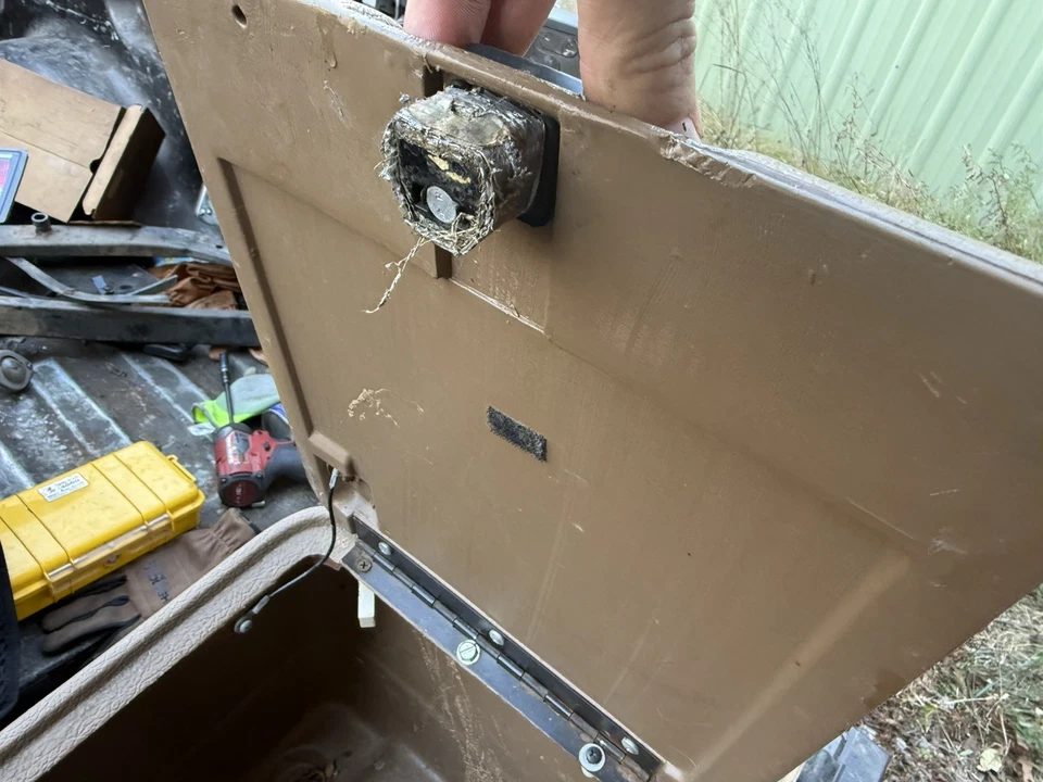 80-91 Tan Center Console F150 F250 F350 Bronco - Image 2 of 3