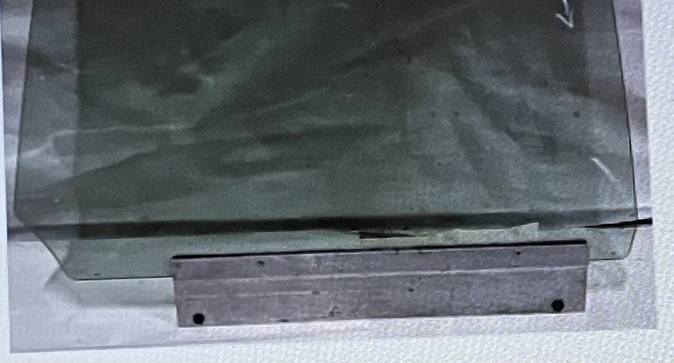 Vidro para porta traseira direita do passageiro Buick Park Avenue 1991-1996 - Imagem 2 de 3