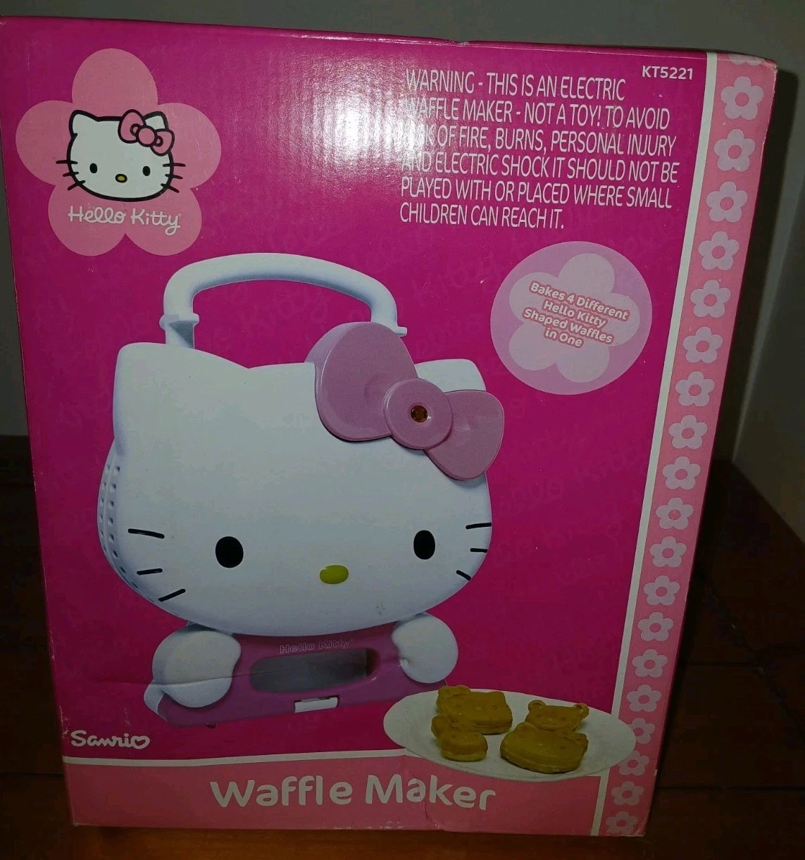 Hello Kitty Waffle Maker KT5221 Sanrio New
Opens in a new window or tab