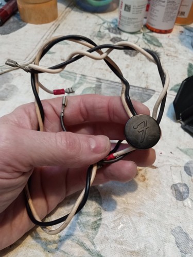 Fender 2 Lautsprecher Kabel Verstärker Lautsprecherkabel & 1/4" "F" Logo Buchse