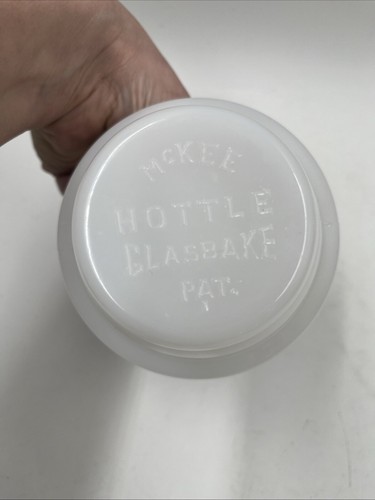 Vtg 1940s McKee Hottle Glasbake Milk Glass Tea Coffee Carafe Bottle W/ Stopper - Picture 3 of 5