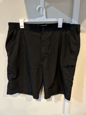 Men's Black Wrangler Outdoor Shorts Size 40 NLN16