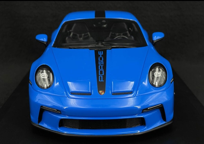 Minichamps Porsche 911 GT3 Touring Type 992 2022 Shark Blue LE of