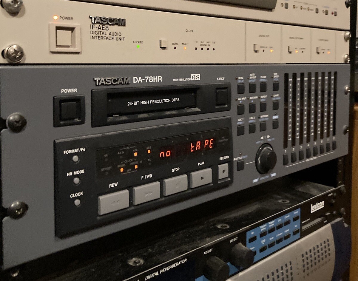 Tascam DA-78HR 8-Track Multitrack DTRS Tape Digital Recorder