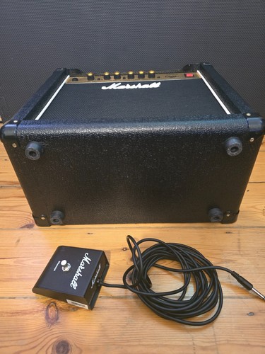 Marshall DSL5C 5W Valve Tube Amp Amplifier with Foot Switch - Picture 7 of 12