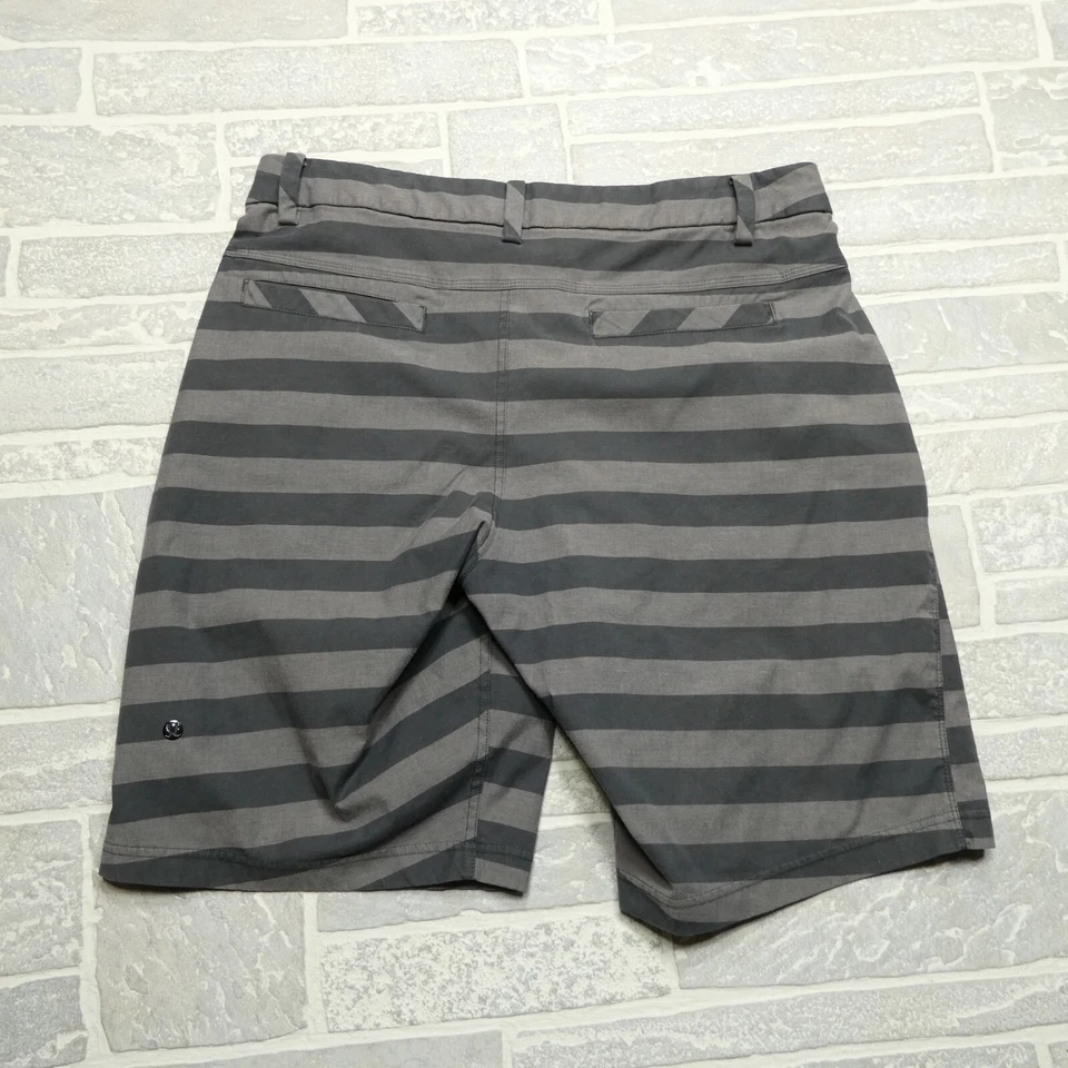 Pantalones Cortos Lululemon Para Hombre Talla 36 Gris Rayas Chino Informal Golf Lona Bolsillo con Cremallera Foto 3 de 4