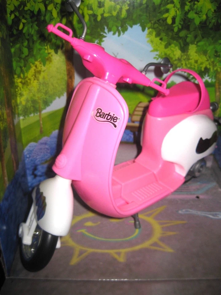 Muñeca Barbie Mattel 1997 Vintage ~ Rosa Brillante 🌸Vespa/Scooter 🛵 Foto 3 de 4