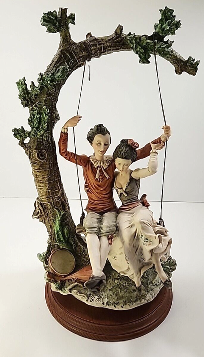 Giuseppe Armani Capodimonte Loving Couple on a Tree Swing 16