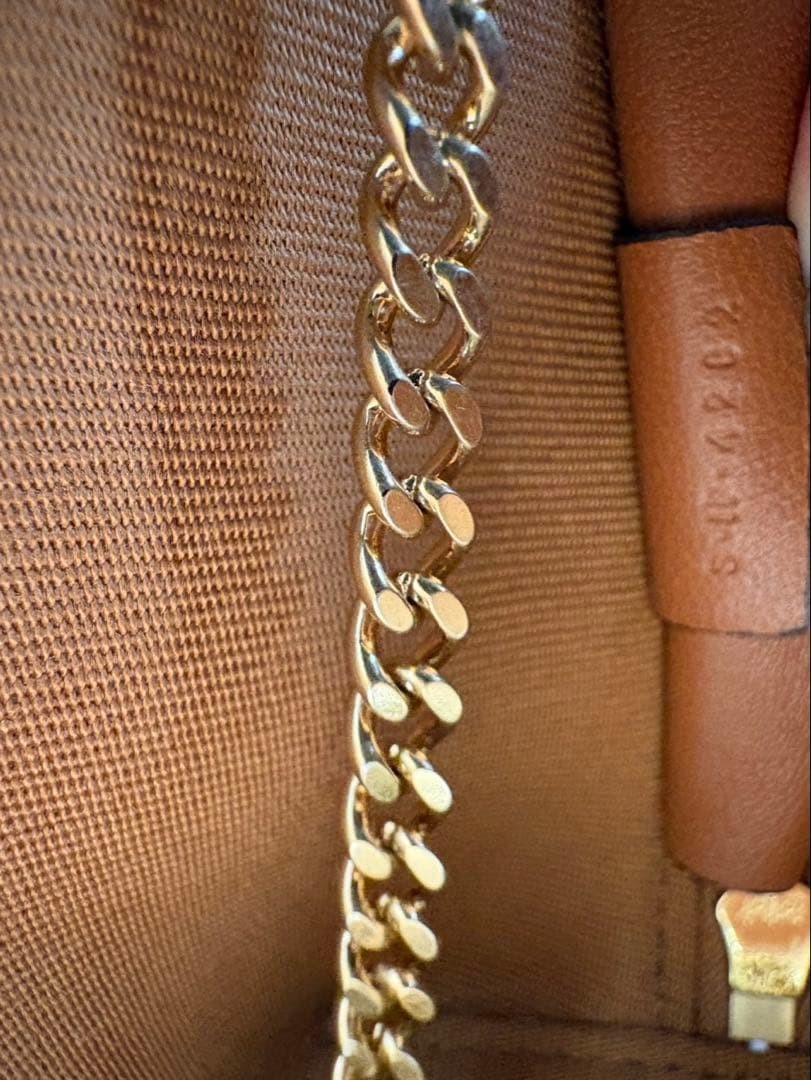 Authentic, beautiful condition CELINE Chain Clutc… - image 8