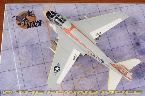 Century Wings 1:72 A-6E Intruder USN VA-65 Tigers AG500 - Picture 7 of 8