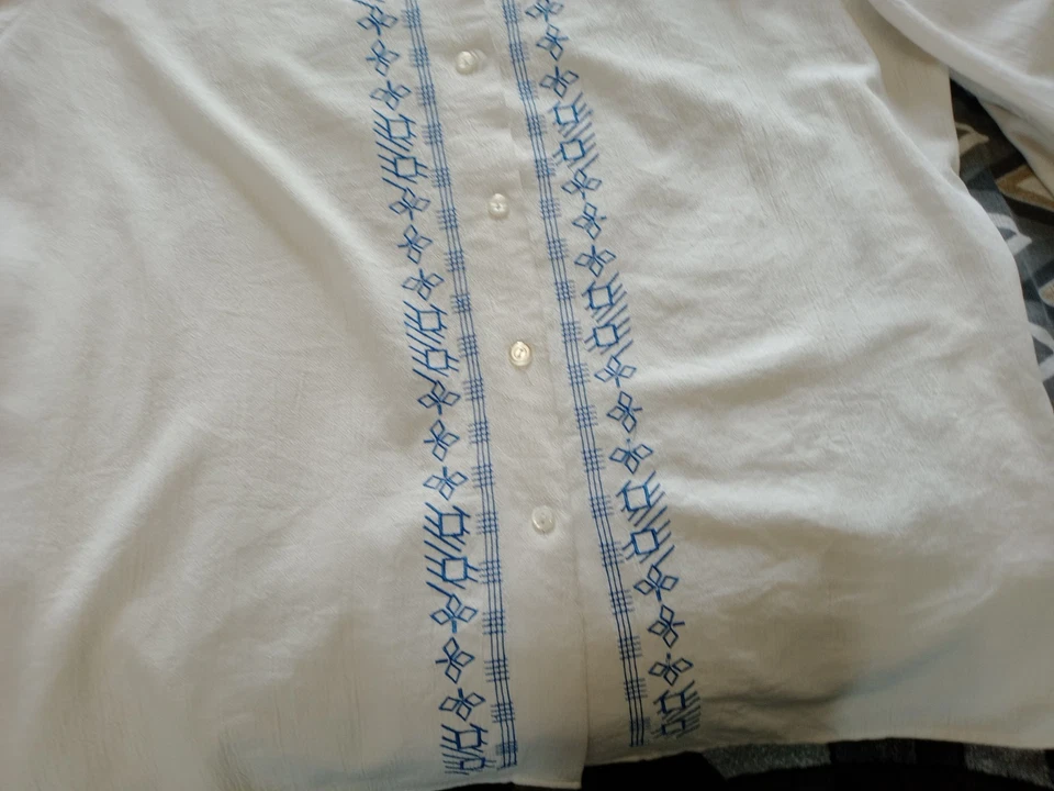 VTG The Villager Ladies Button Shirt XXL White Aztec Embroidered Pattern 1990s — 第 4/4 张图片
