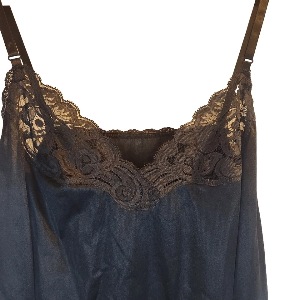 Camisola vintage Vanity Fair de nailon negra con cordones correas ajustables 34 busto Foto 4 de 4