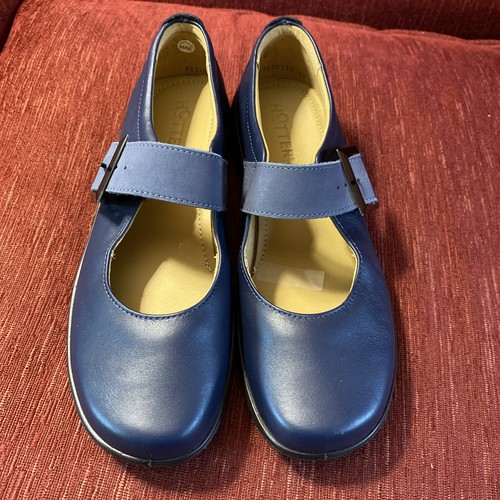 Women’s Mary Jane Shoes Size 8 1/2 Leather Hotter Brand Color Blue - Picture 2 of 7