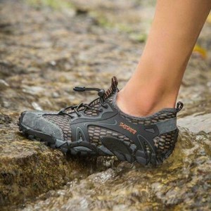amphibious hiking shoes